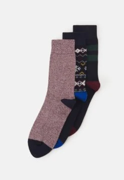 Pier One 3PACK - Socken - Dark Blue, Dark Red, White -Pier One 184d959e5fd3487c9e43973166d9c2dc 2