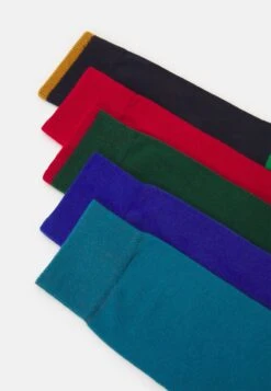 Pier One 5 PACK - Socken - Green/red -Pier One 43d53686e0e948e2b26af8fae23fb2c4