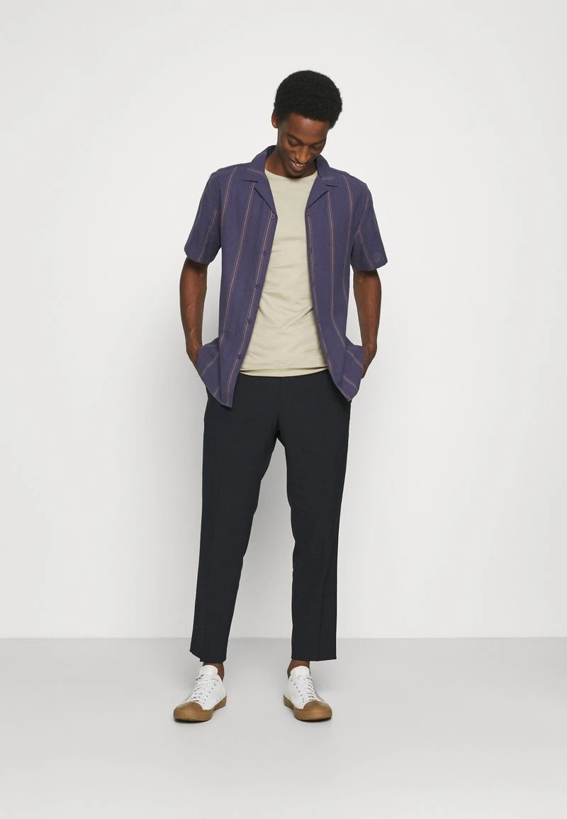 Pier One T-Shirt Basic - White/dark Grey/black 3 Pier One T-Shirt Basic - White/dark Grey/black