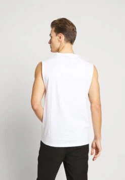 Pier One 3 PACK - T-Shirt Basic - Grey/white/black -Pier One a9eda1483b324f9bb5e5f44f95d5a2f7