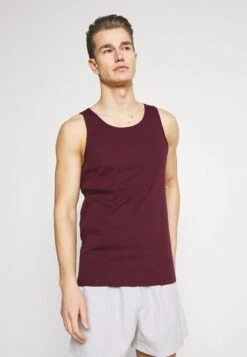 Pier One 3 PACK - Unterhemd/-shirt - Dark Blue/bordeaux/off-white 11 Pier One 3 PACK - Unterhemd/-shirt - Dark Blue/bordeaux/off-white -Pier One e5c0c269801440abb1025cc34256b4eb