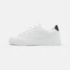 Pier One UNISEX - Sneaker Low - White 1 Pier One UNISEX - Sneaker Low - White -Pier One e65abd750c88442fa93e43bc123d1585