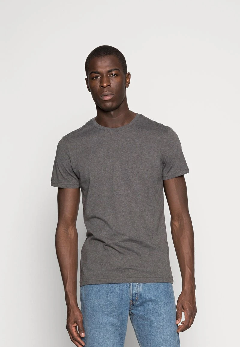 Pier One 3 PACK - T-Shirt Basic - Black/grey/green 7 Pier One 3 PACK - T-Shirt Basic - Black/grey/green – Bild 5